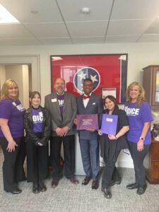 Alzheimer's Care Brentwood TN - THAH Supports Alzheimer's Tennessee, Inc in Their "Silver Alert" Initiative!
